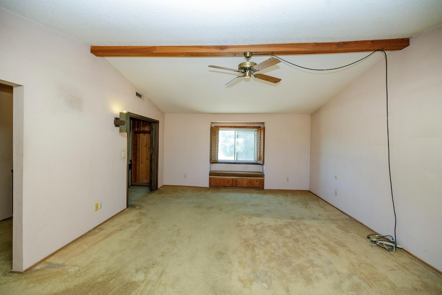 2121 Cumberland Dr, Turlock, CA 95382