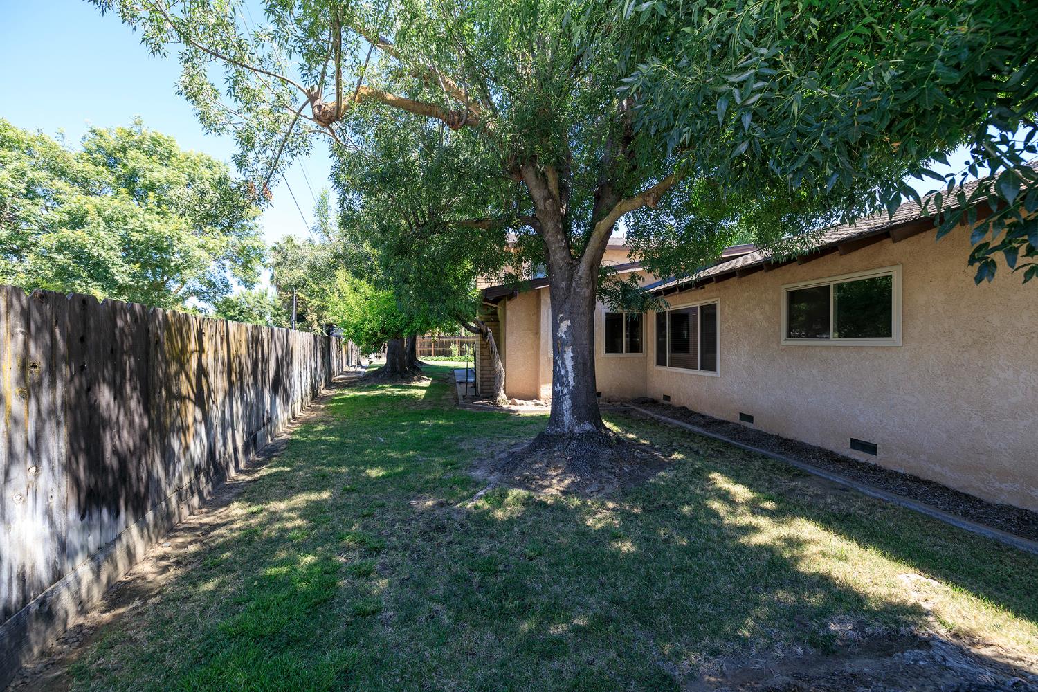 2121 Cumberland Dr, Turlock, CA 95382