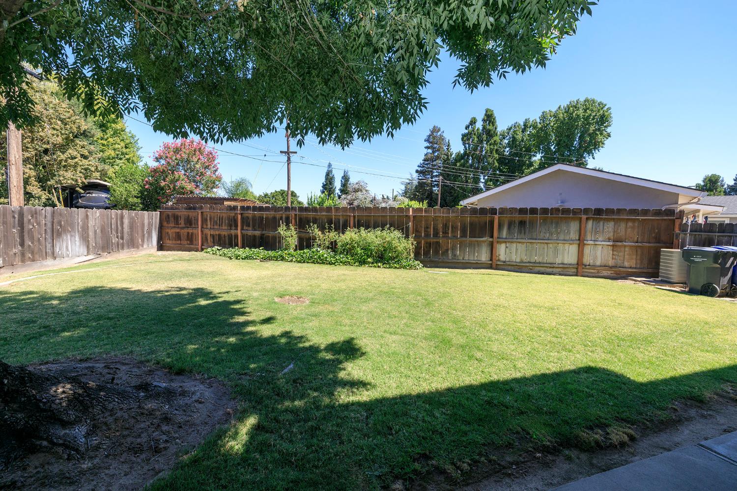 2121 Cumberland Dr, Turlock, CA 95382