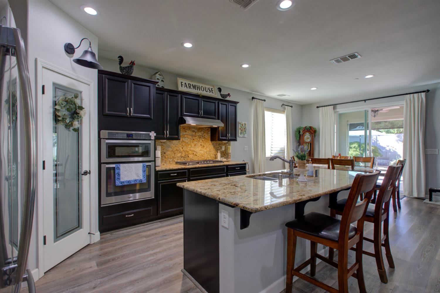 1390 Arbor Brook Dr, Manteca, CA 95336