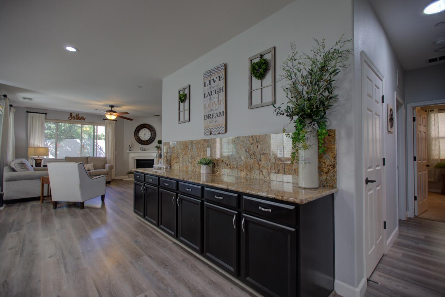 1390 Arbor Brook Dr, Manteca, CA 95336