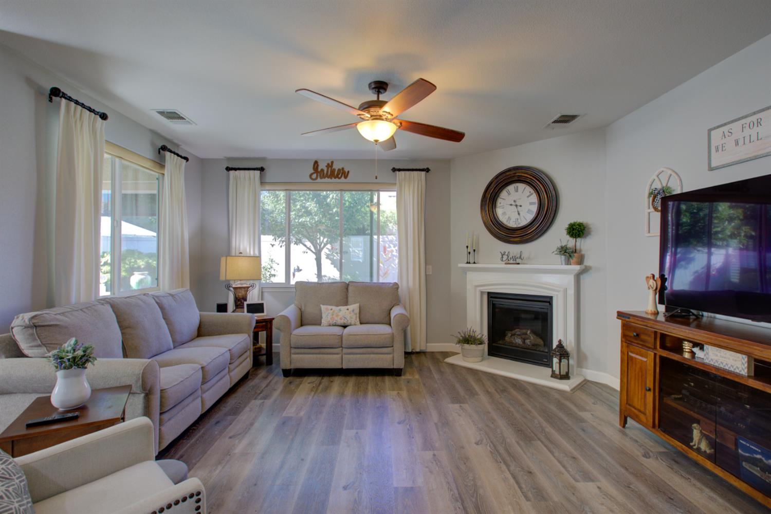 1390 Arbor Brook Dr, Manteca, CA 95336