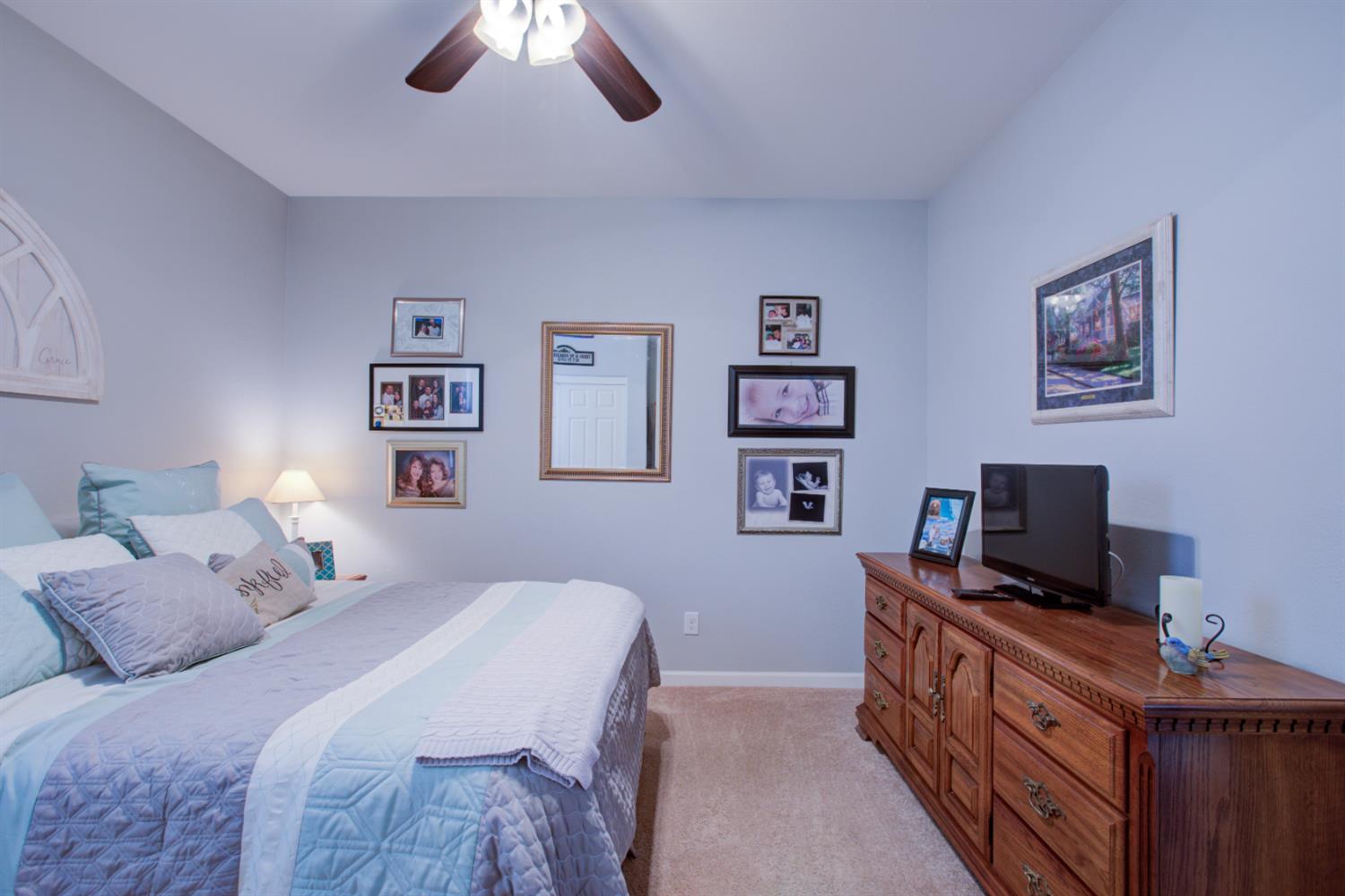 1390 Arbor Brook Dr, Manteca, CA 95336