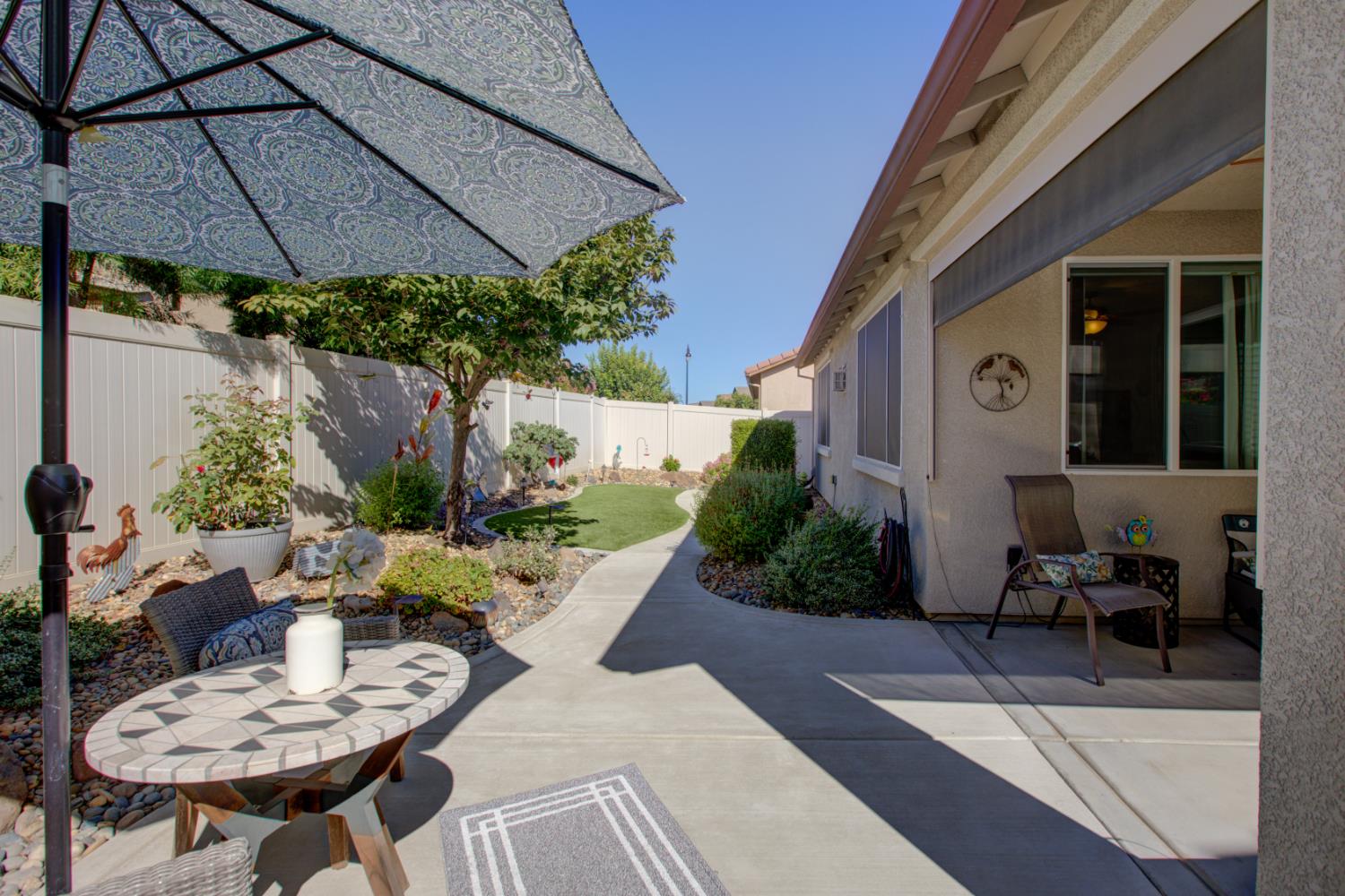 1390 Arbor Brook Dr, Manteca, CA 95336
