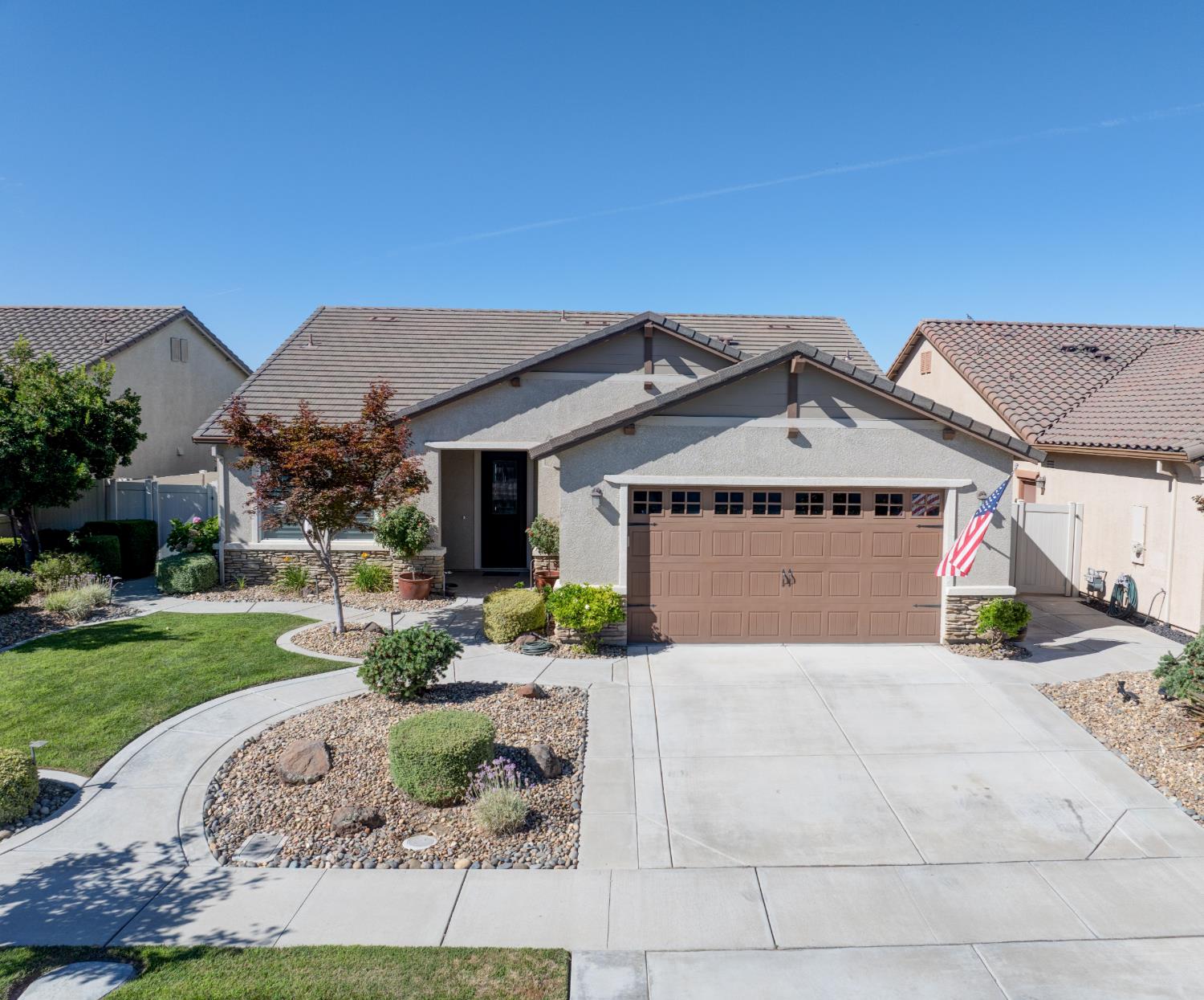 1390 Arbor Brook Dr, Manteca, CA 95336