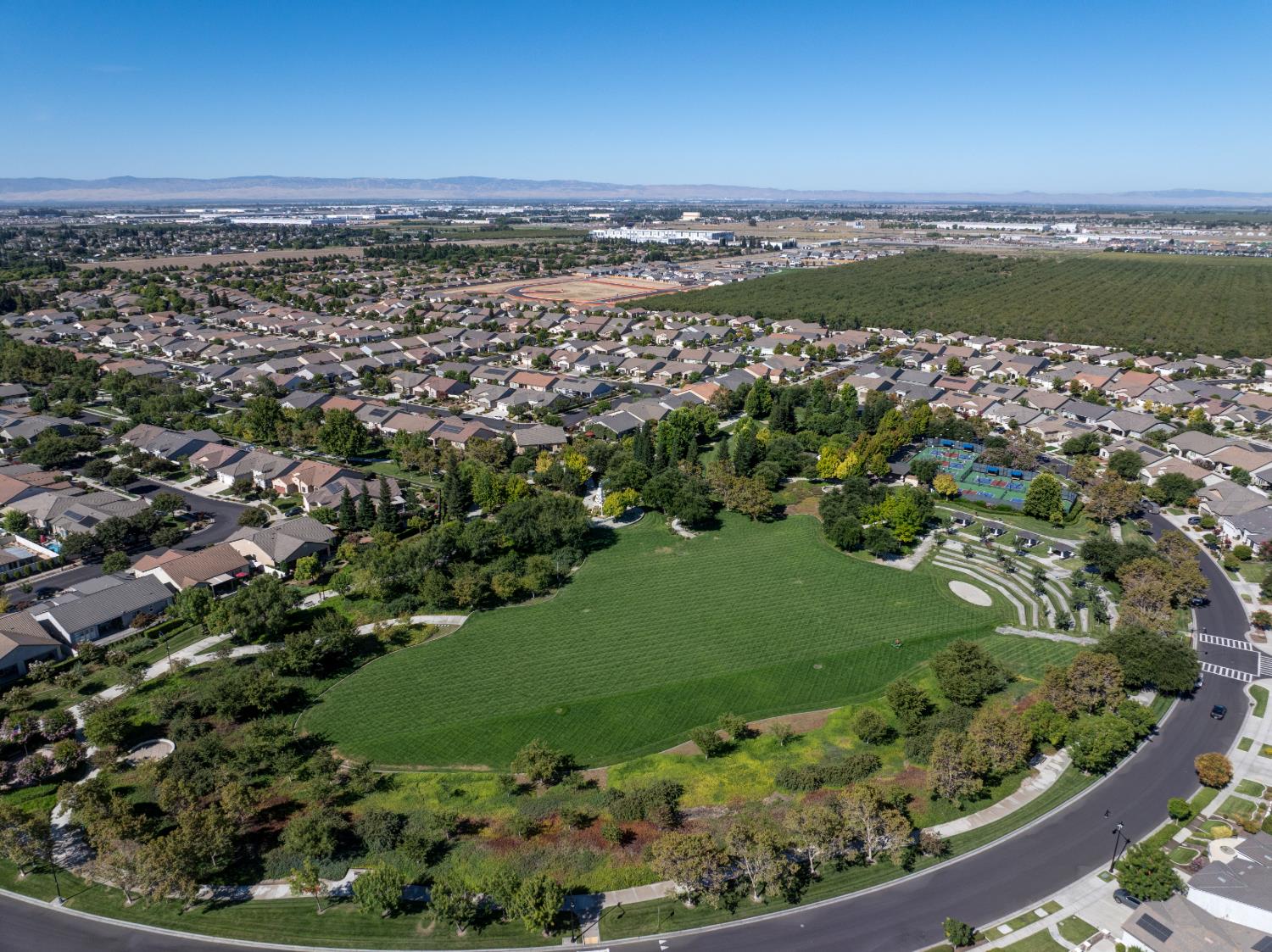 1390 Arbor Brook Dr, Manteca, CA 95336