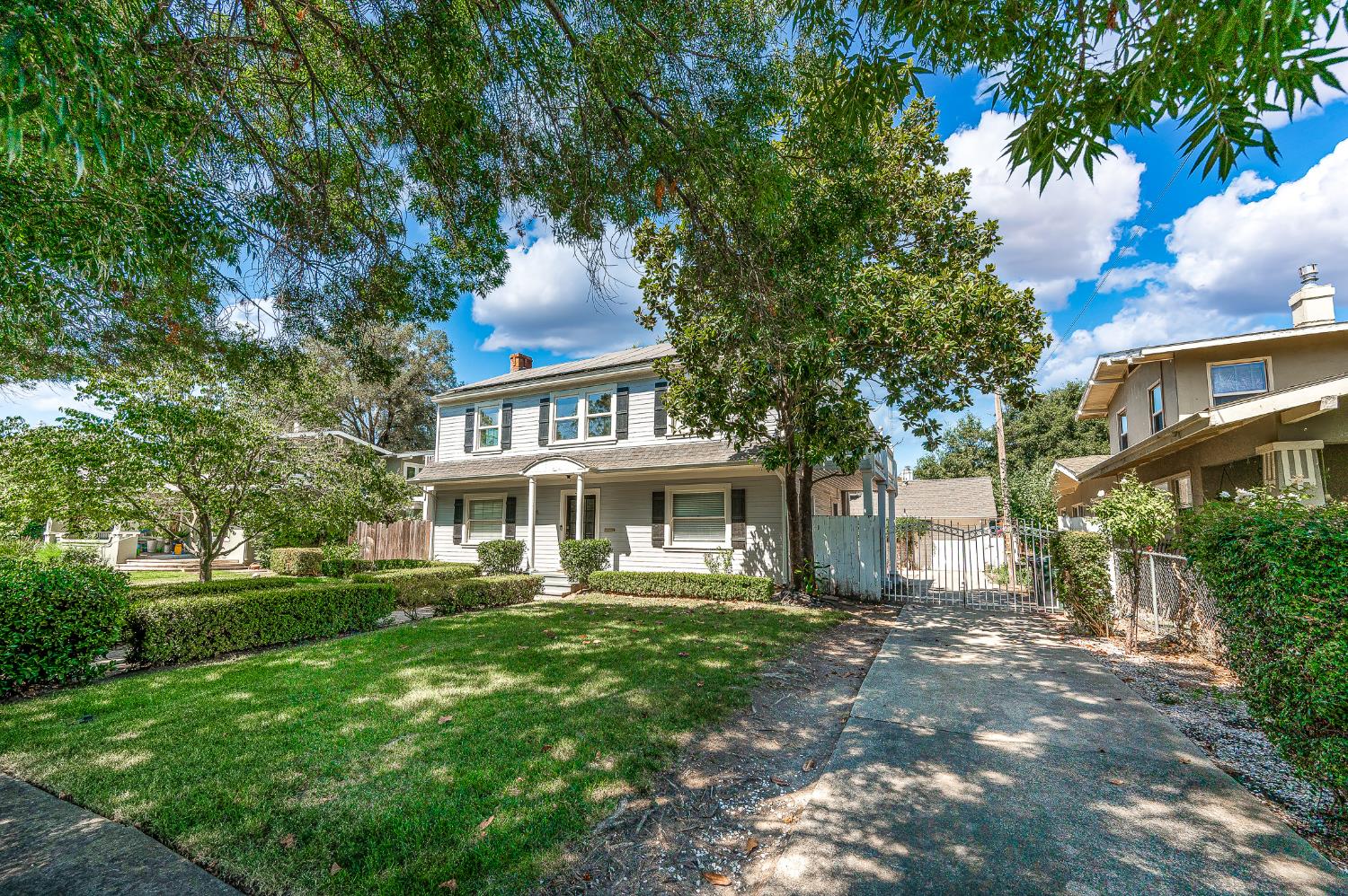 332 Laurel Ave, Oakdale, CA 95361