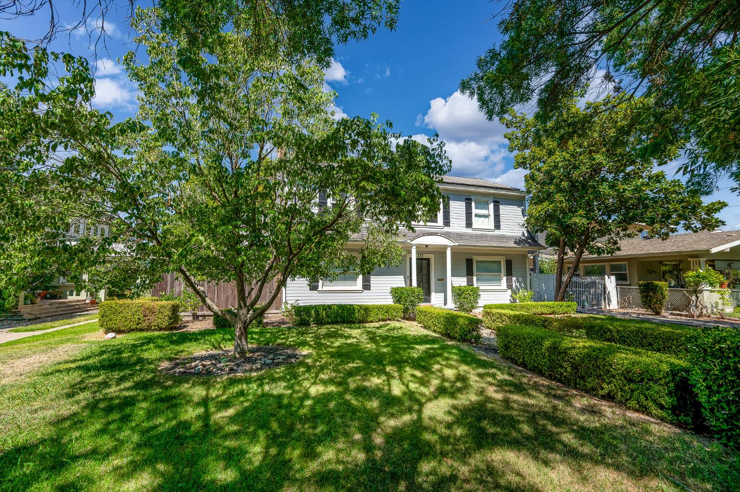 332 Laurel Ave, Oakdale, CA 95361