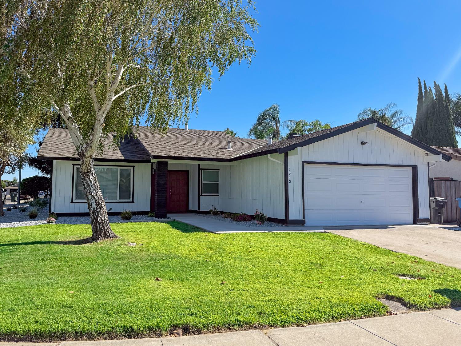 1310 Wimbledon Way, Manteca, CA 95336