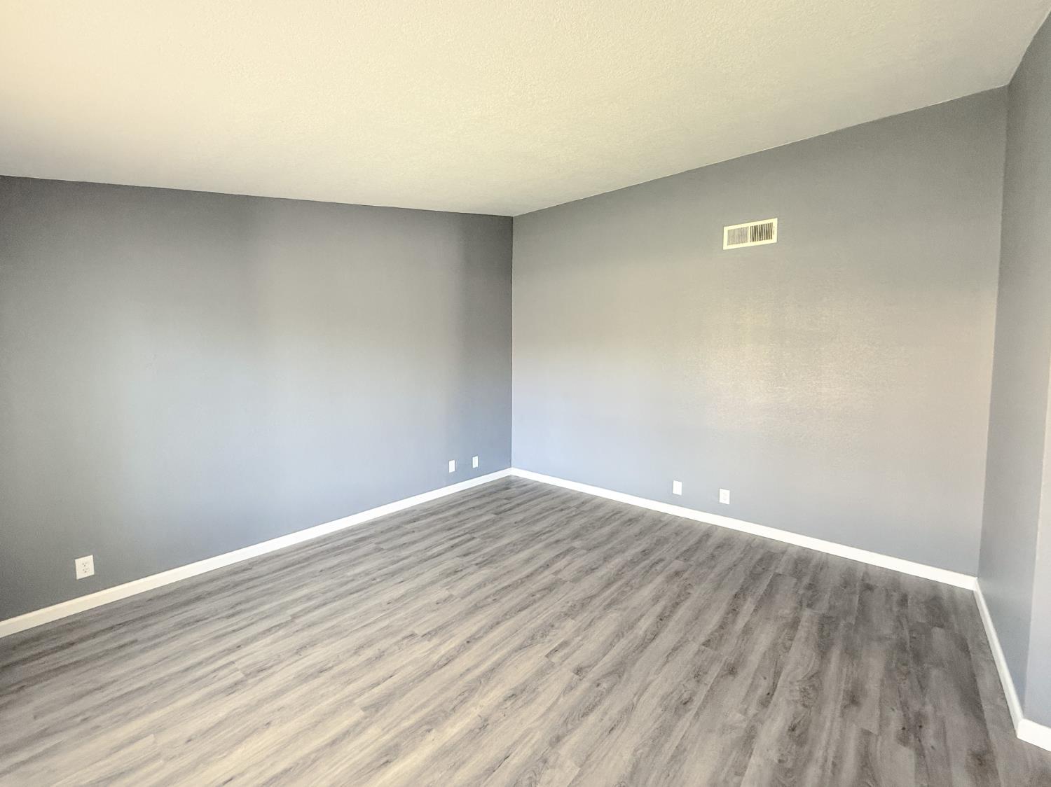 1310 Wimbledon Way, Manteca, CA 95336