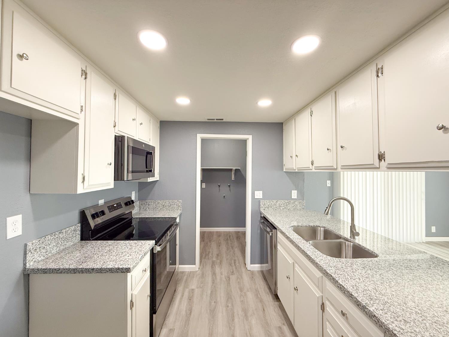 1310 Wimbledon Way, Manteca, CA 95336
