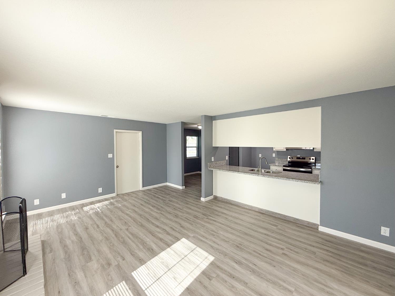 1310 Wimbledon Way, Manteca, CA 95336