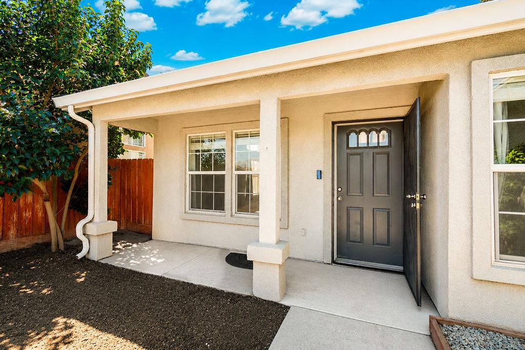 12760 Quicksilver St, Waterford, CA 95386