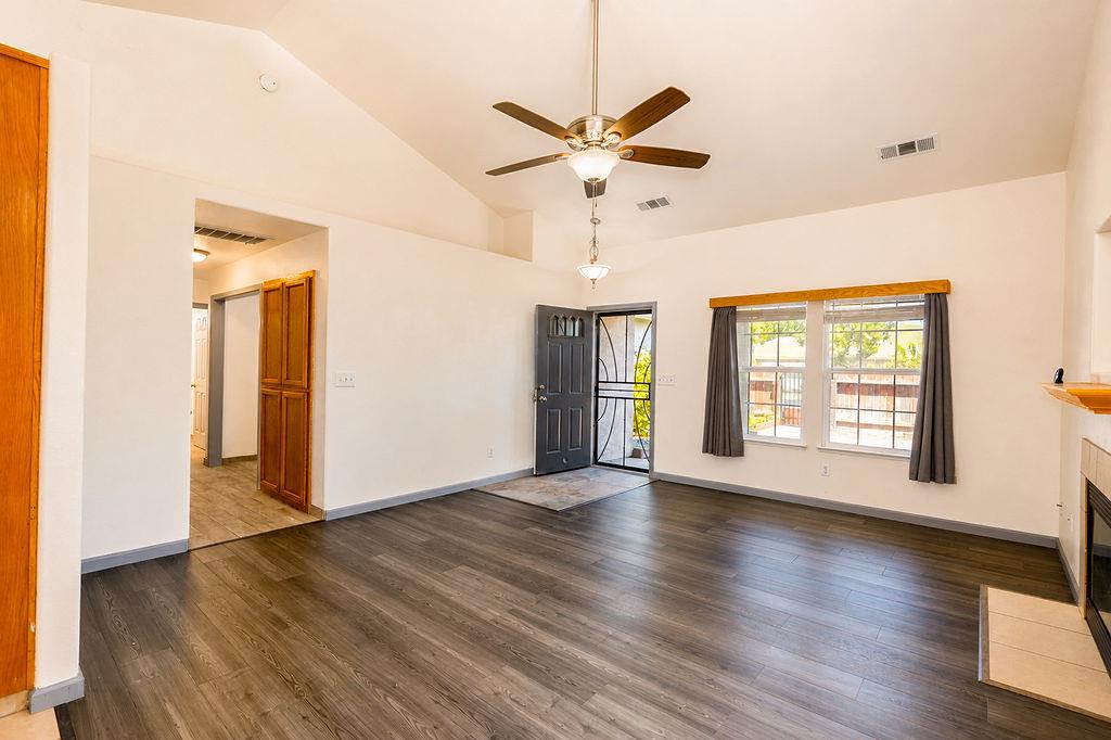 12760 Quicksilver St, Waterford, CA 95386