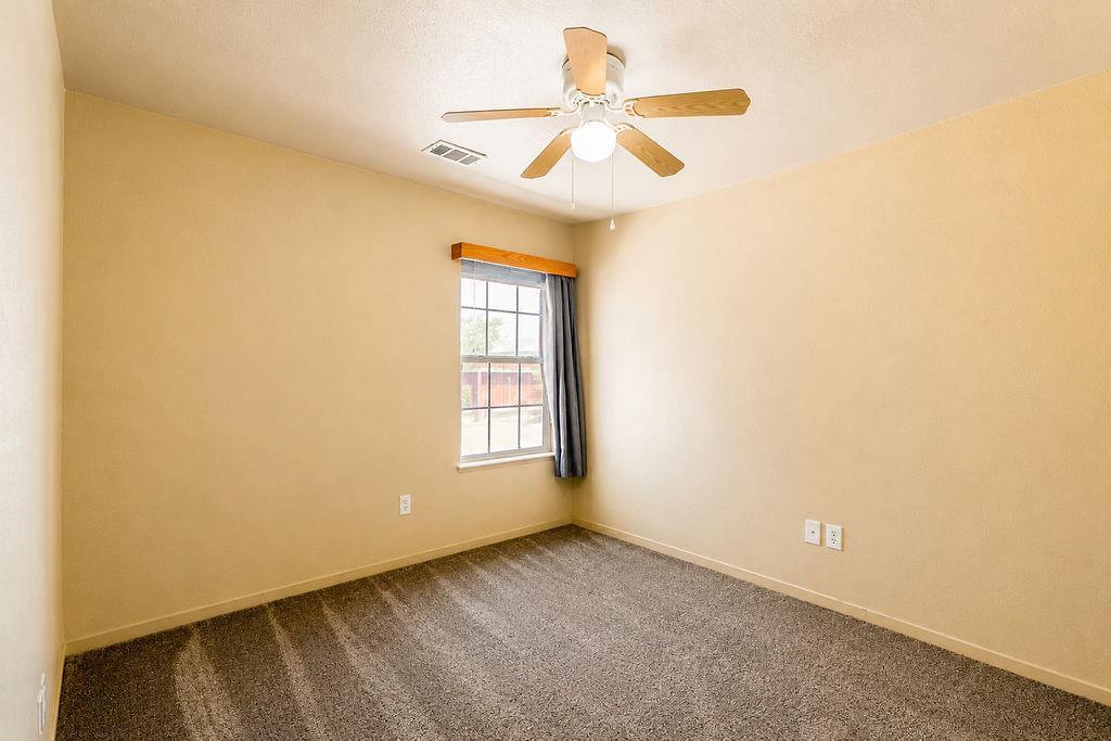 12760 Quicksilver St, Waterford, CA 95386