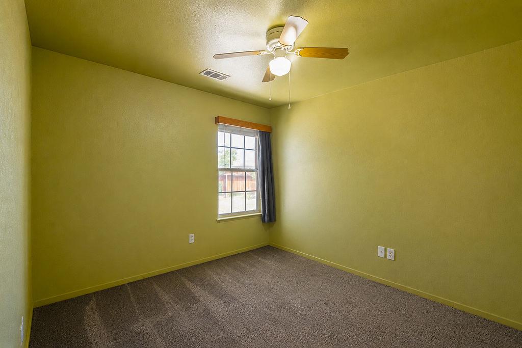 12760 Quicksilver St, Waterford, CA 95386