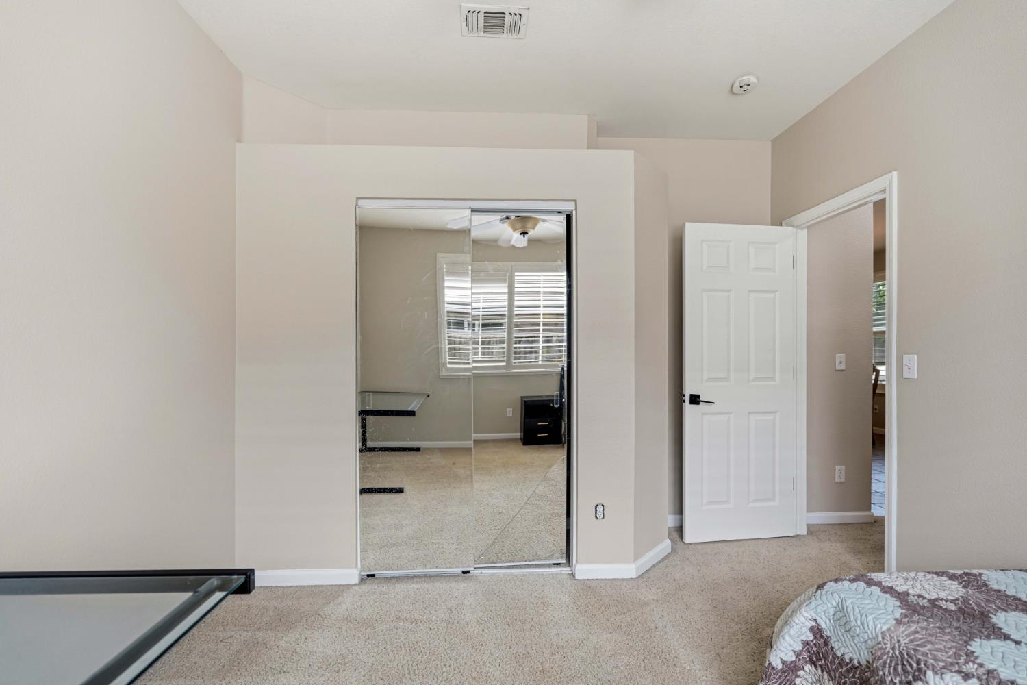 207 Marina Ln, Waterford, CA 95386
