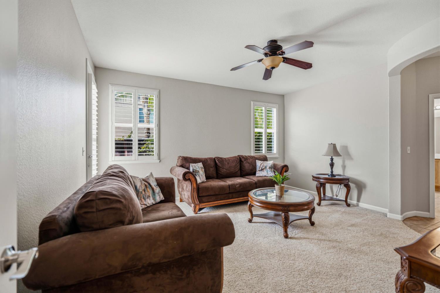 207 Marina Ln, Waterford, CA 95386