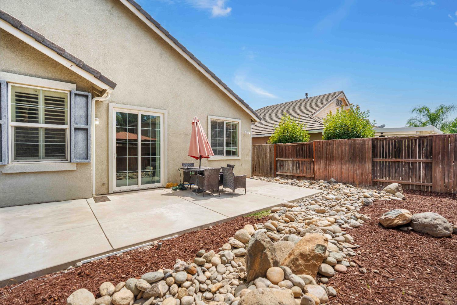 207 Marina Ln, Waterford, CA 95386