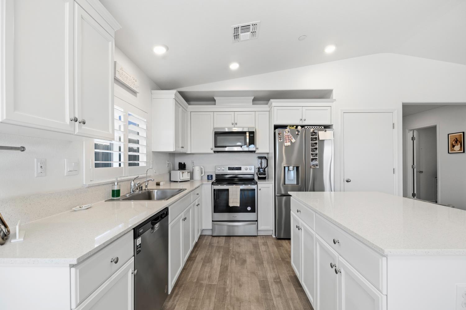 4036 Companion Ln, Riverbank, CA 95367