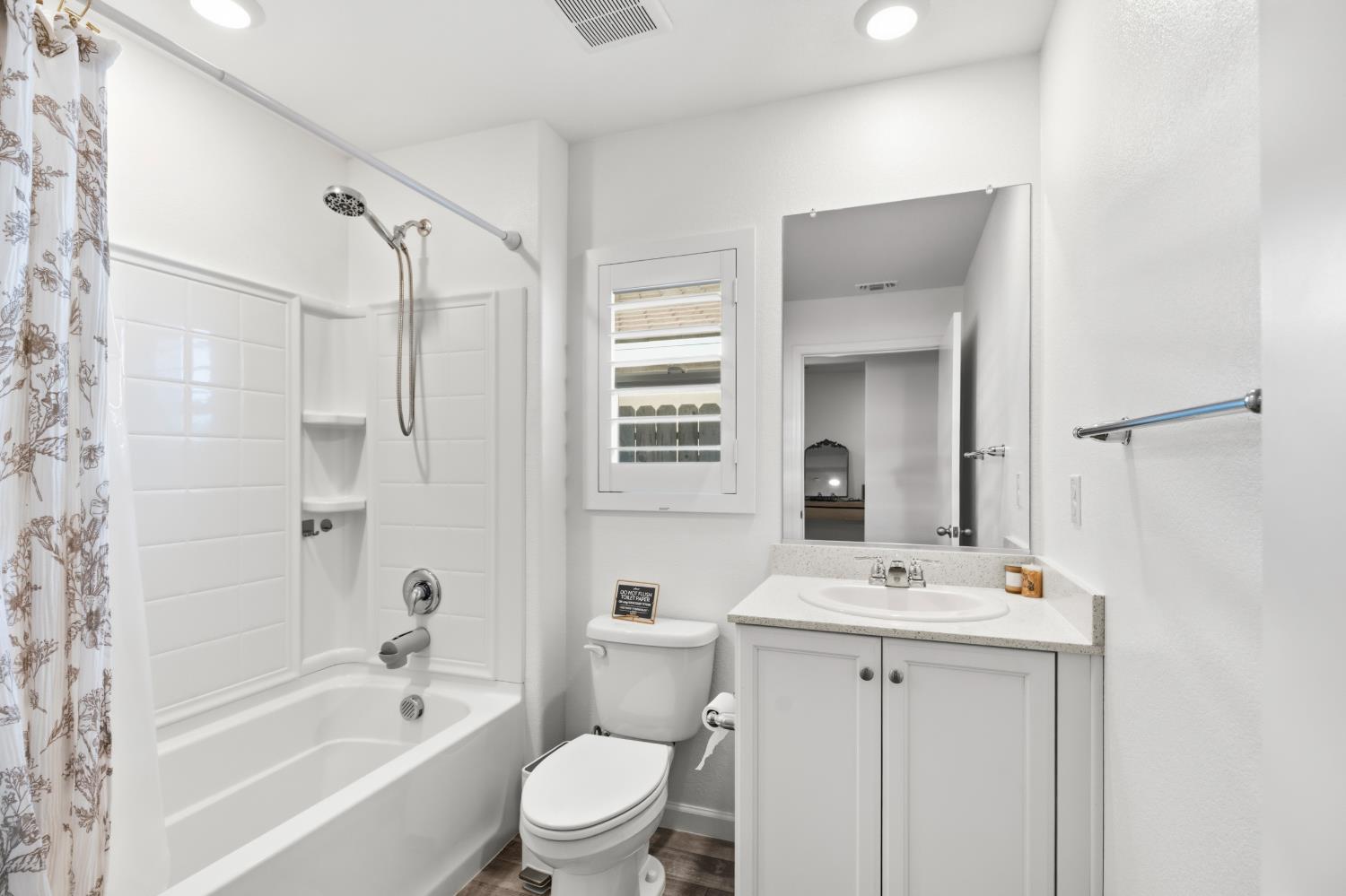 4036 Companion Ln, Riverbank, CA 95367