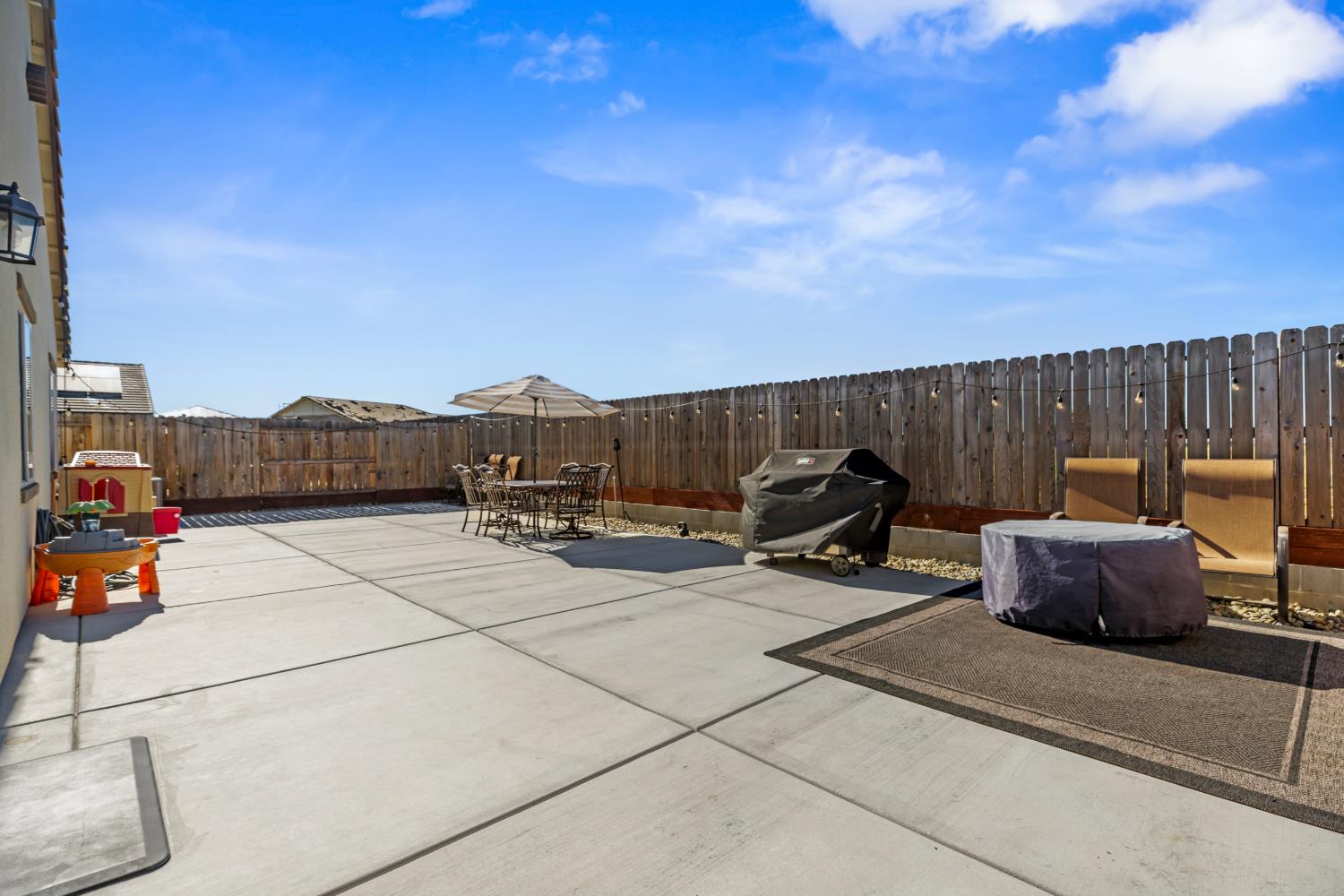 4036 Companion Ln, Riverbank, CA 95367