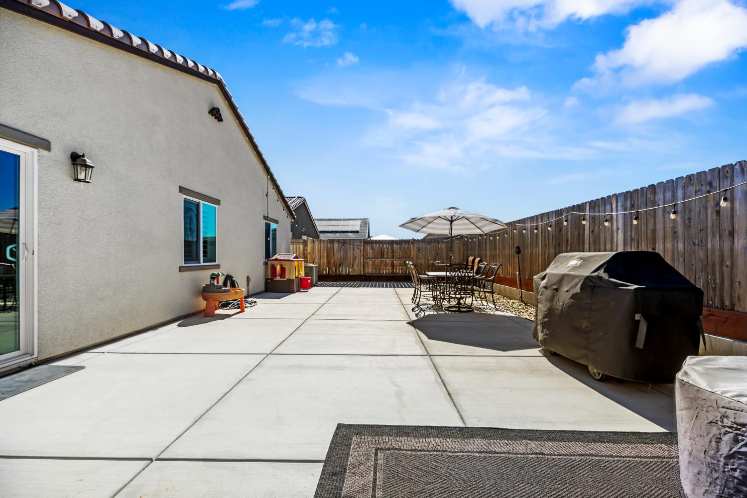 4036 Companion Ln, Riverbank, CA 95367