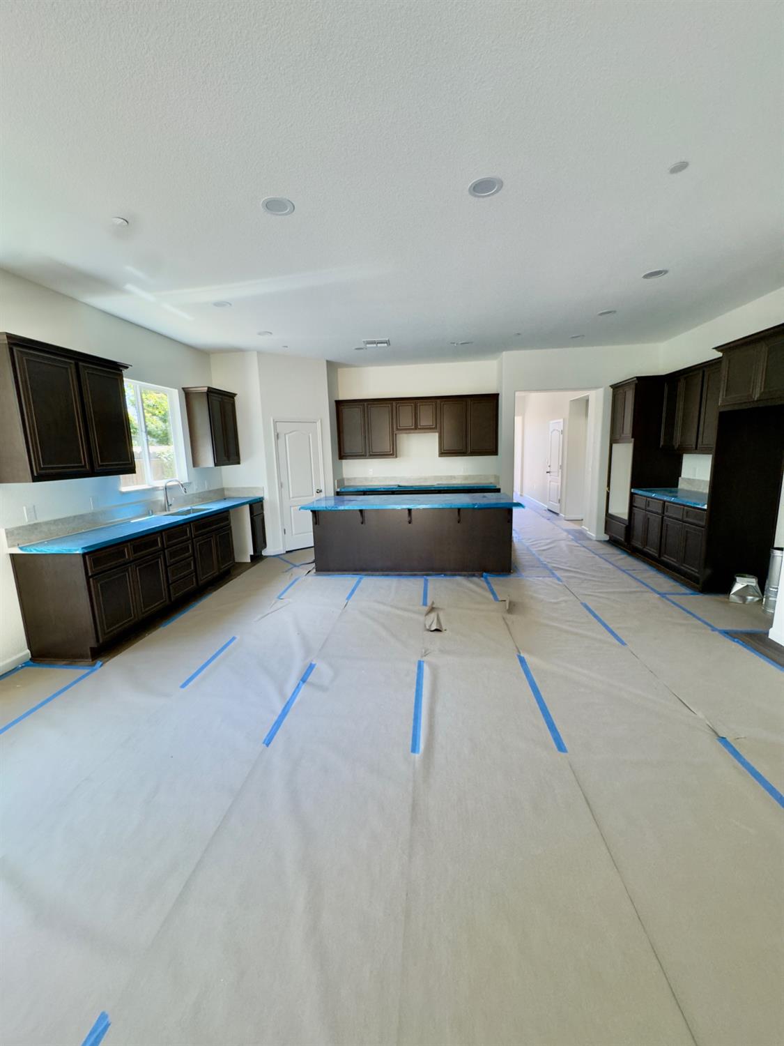 1528 Catherine Way, Escalon, CA 95320