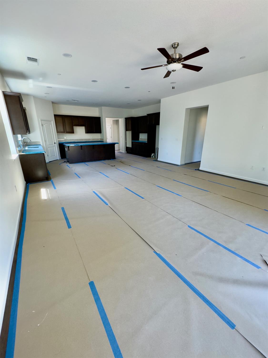 1528 Catherine Way, Escalon, CA 95320