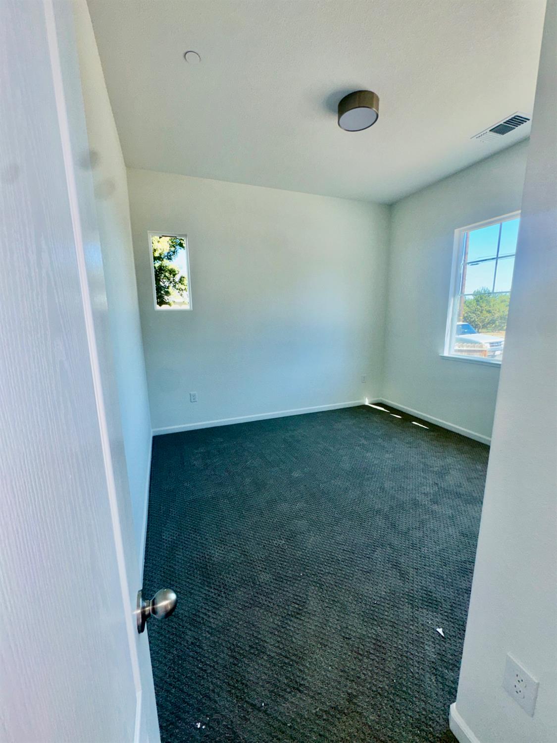 1528 Catherine Way, Escalon, CA 95320