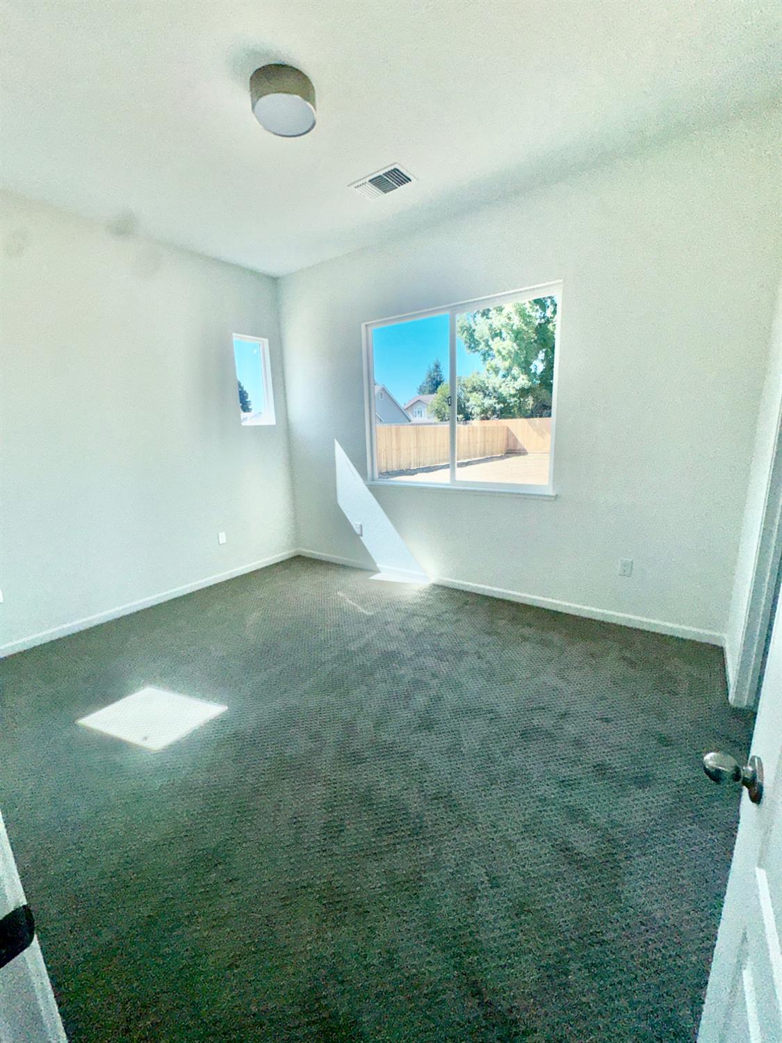 1528 Catherine Way, Escalon, CA 95320