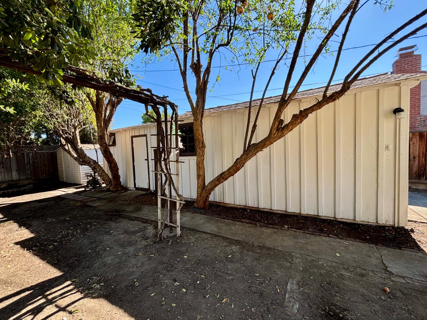 508 Adams Ave, Los Banos, CA 93635