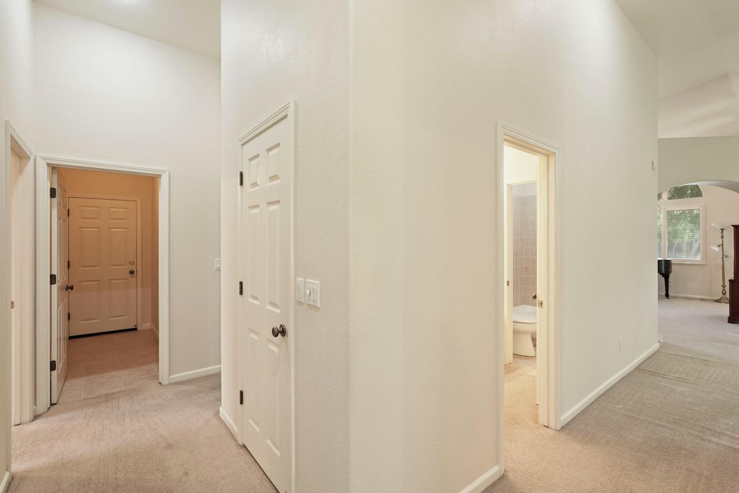 1800 St Mayeul Dr, Modesto, CA 95356