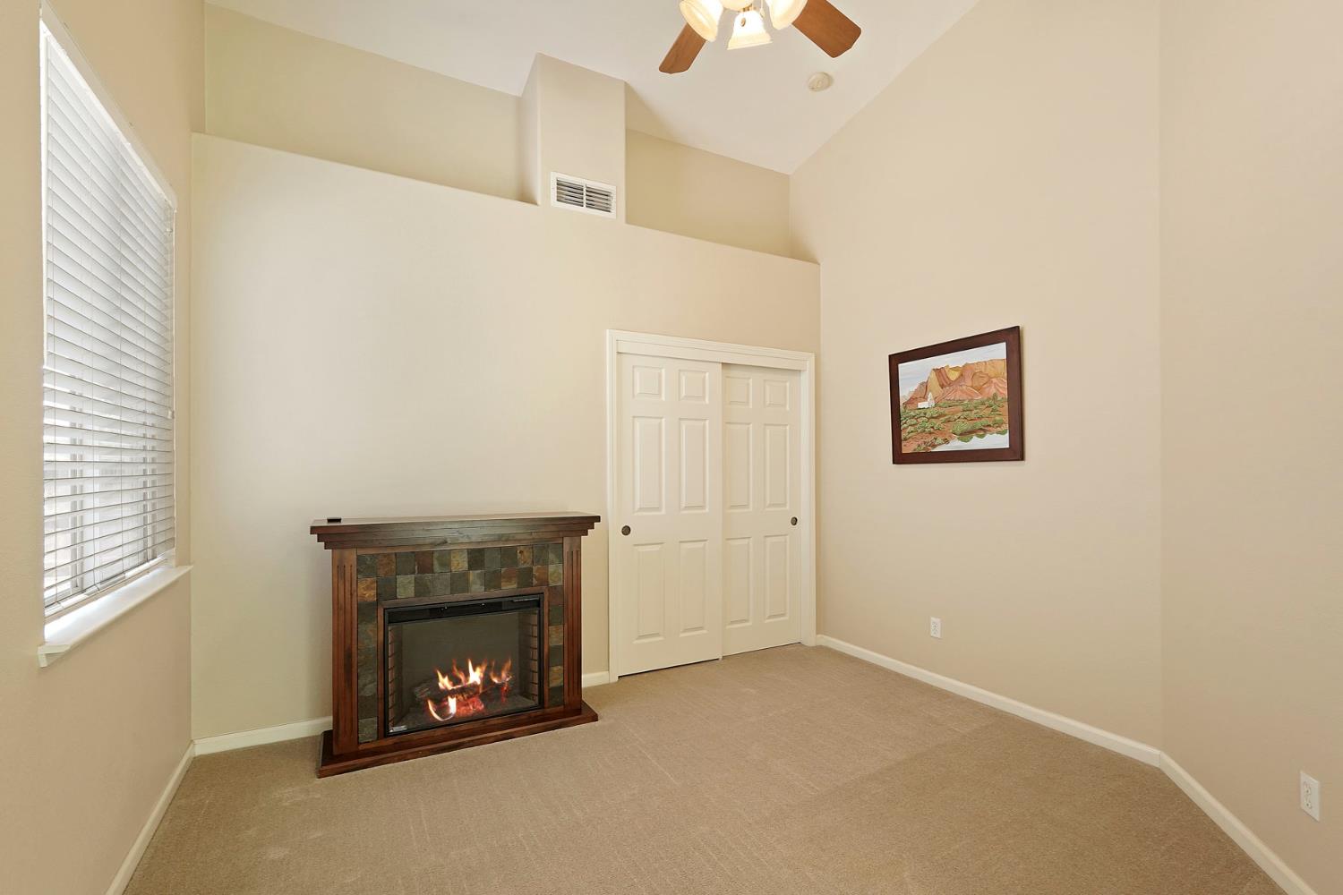 1800 St Mayeul Dr, Modesto, CA 95356