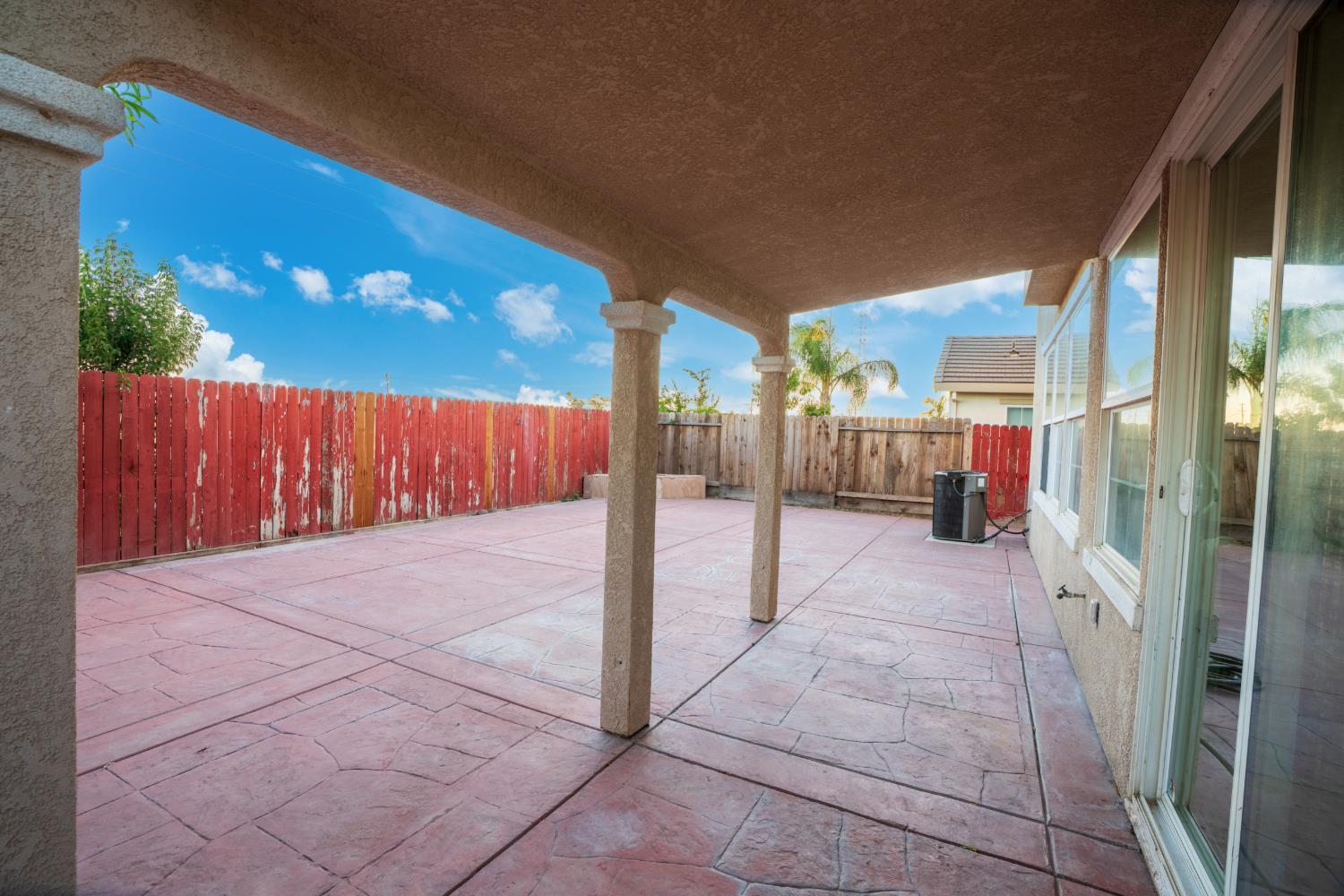 1466 La Sierra St, Merced, CA 95348