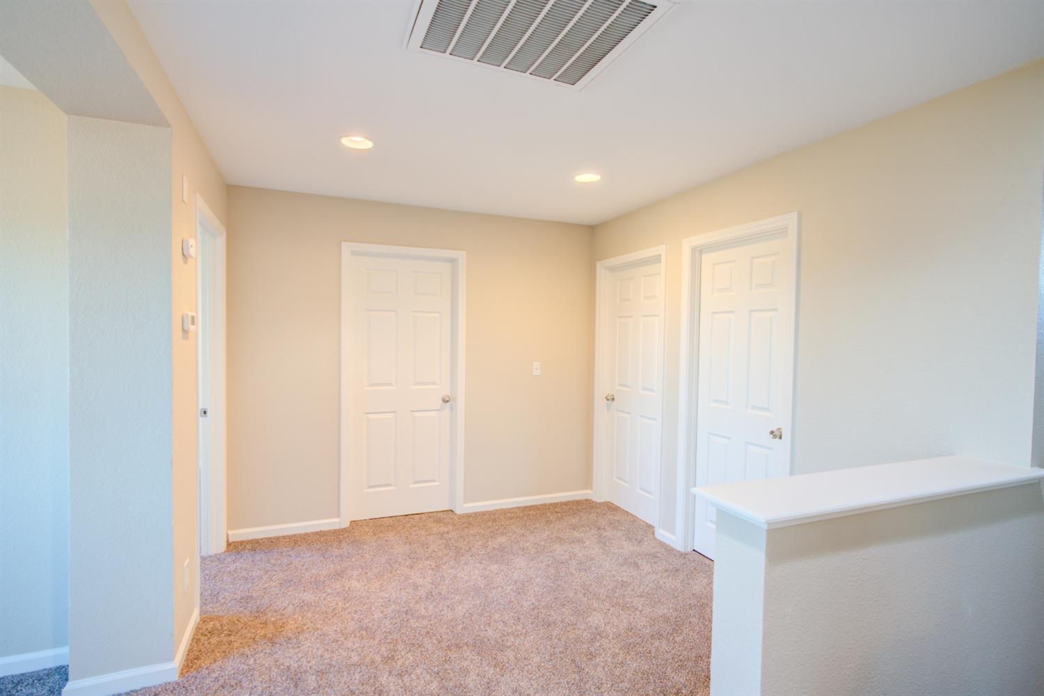 1466 La Sierra St, Merced, CA 95348