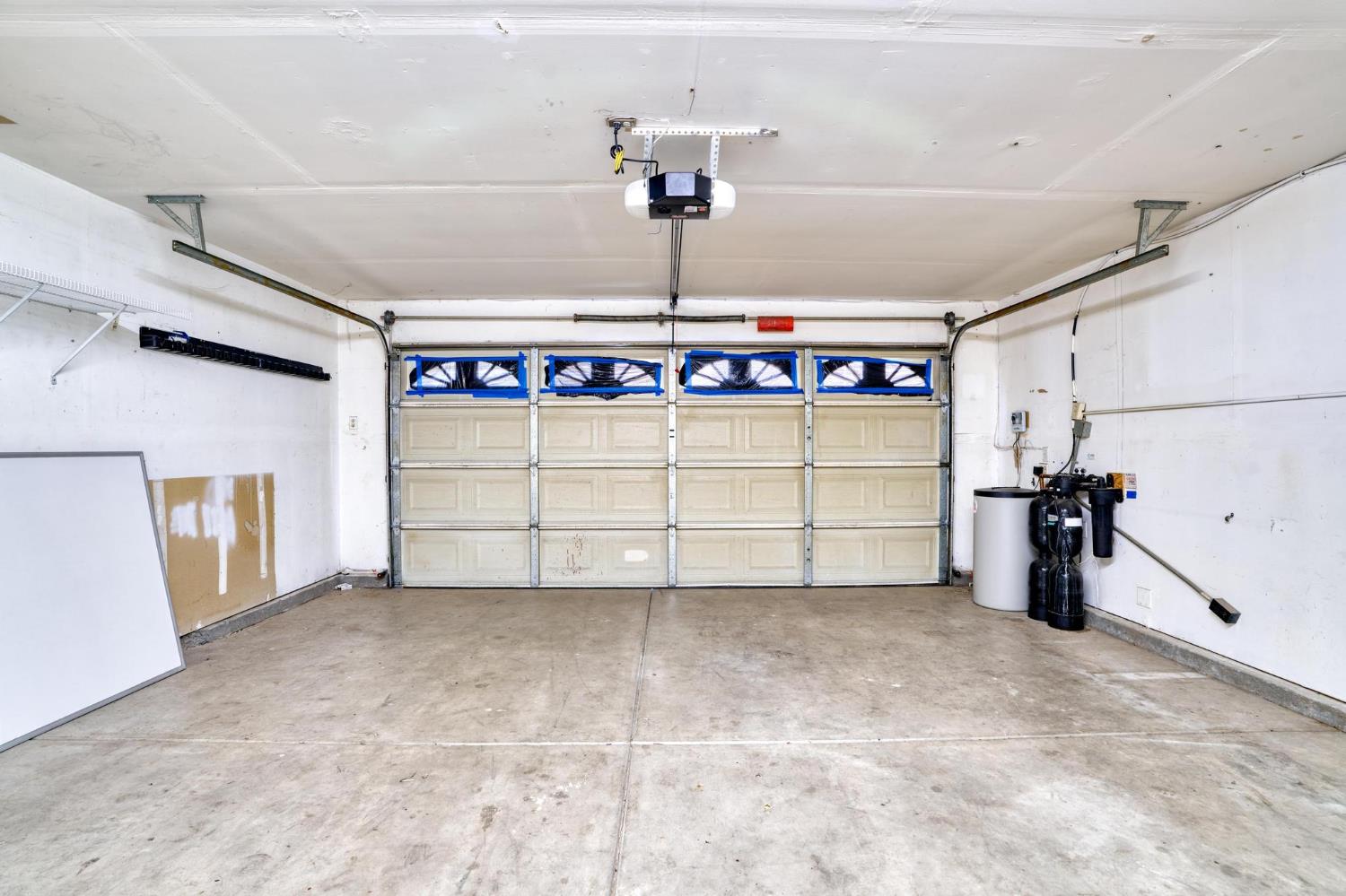 2620 Riverpark Dr, Modesto, CA 95351