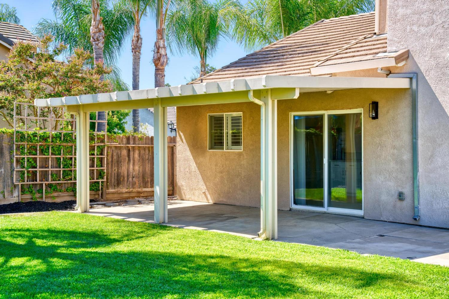 2620 Riverpark Dr, Modesto, CA 95351