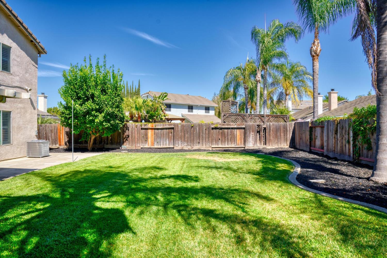 2620 Riverpark Dr, Modesto, CA 95351