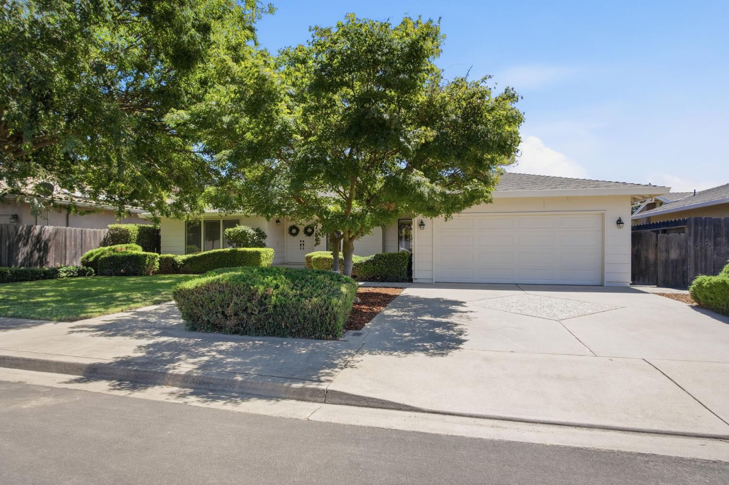 3712 Springcreek Dr, Modesto, CA 95355