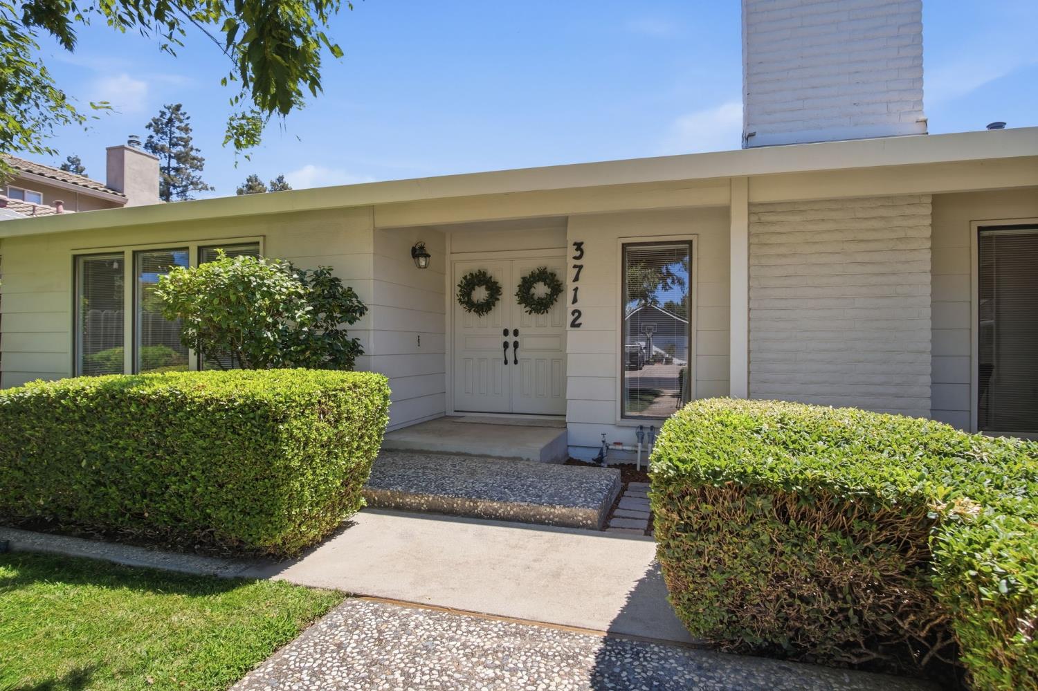 3712 Springcreek Dr, Modesto, CA 95355