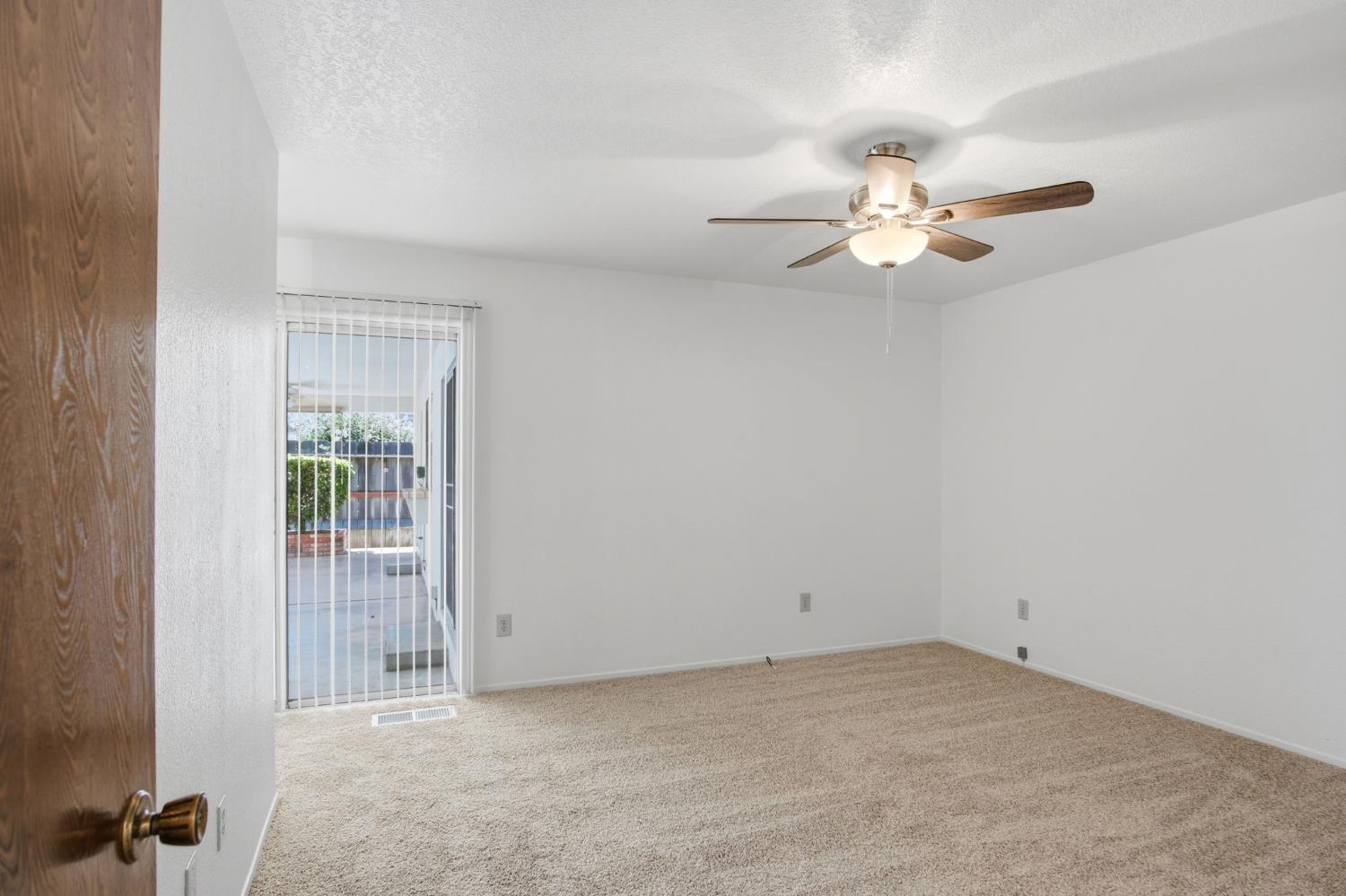 3712 Springcreek Dr, Modesto, CA 95355
