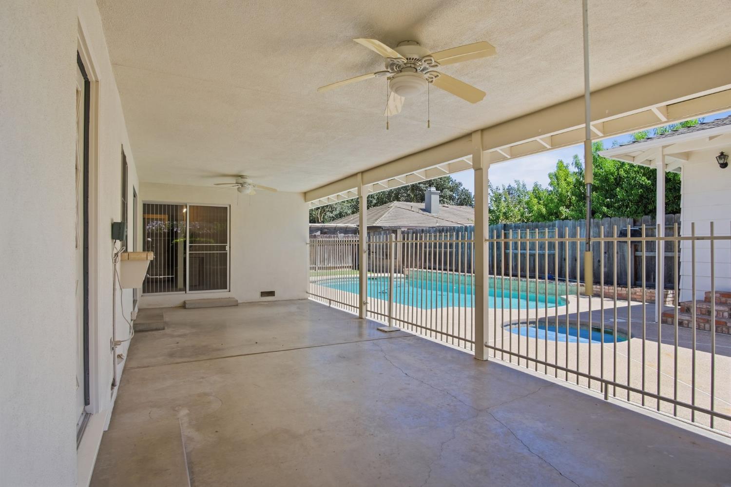 3712 Springcreek Dr, Modesto, CA 95355