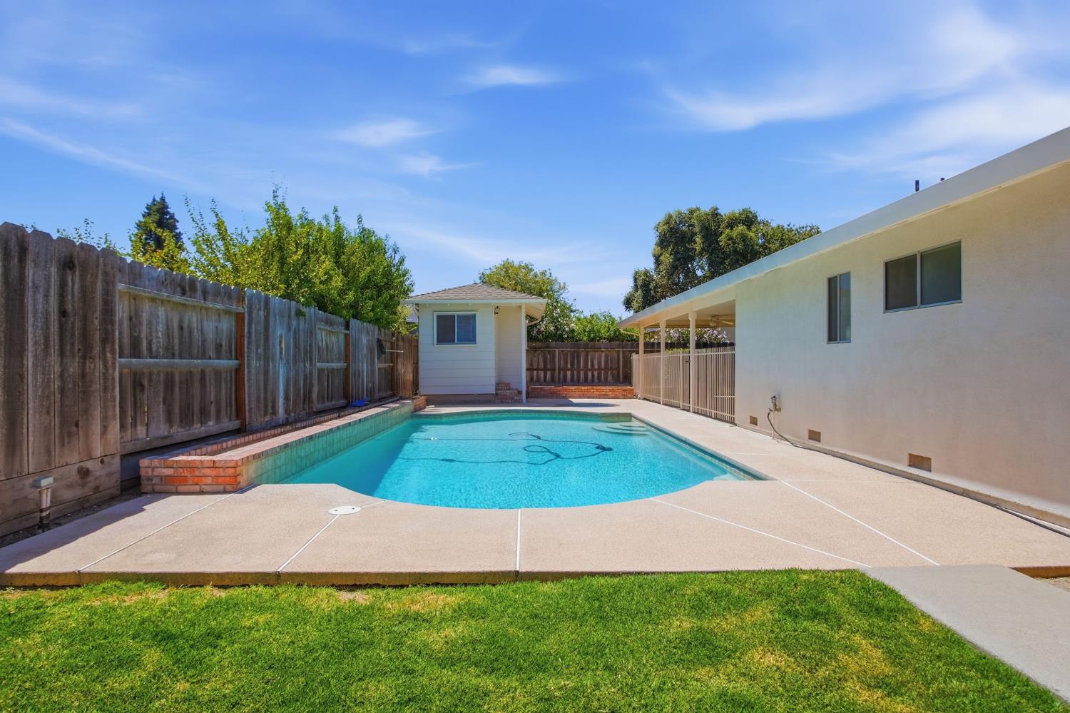 3712 Springcreek Dr, Modesto, CA 95355