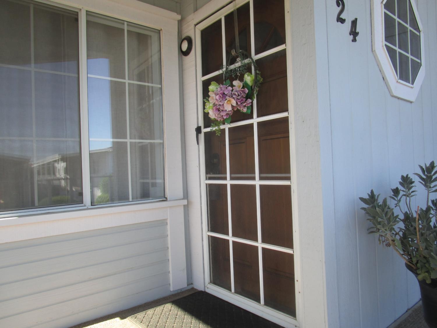 1500 Held Dr #24, Modesto, CA 95355