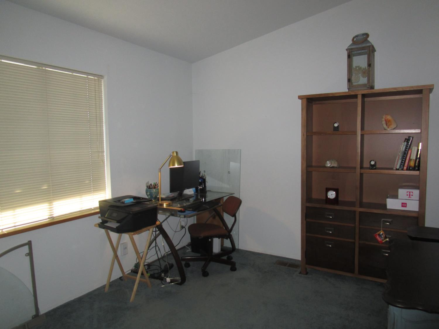 1500 Held Dr #24, Modesto, CA 95355