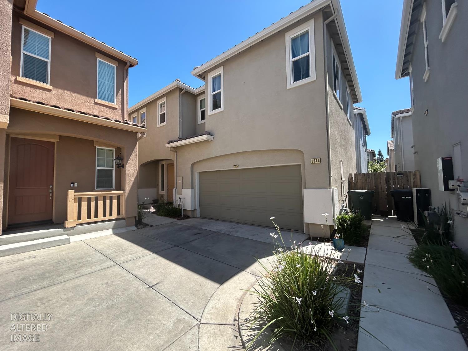 3845 Lookout Dr, Modesto, CA 95355