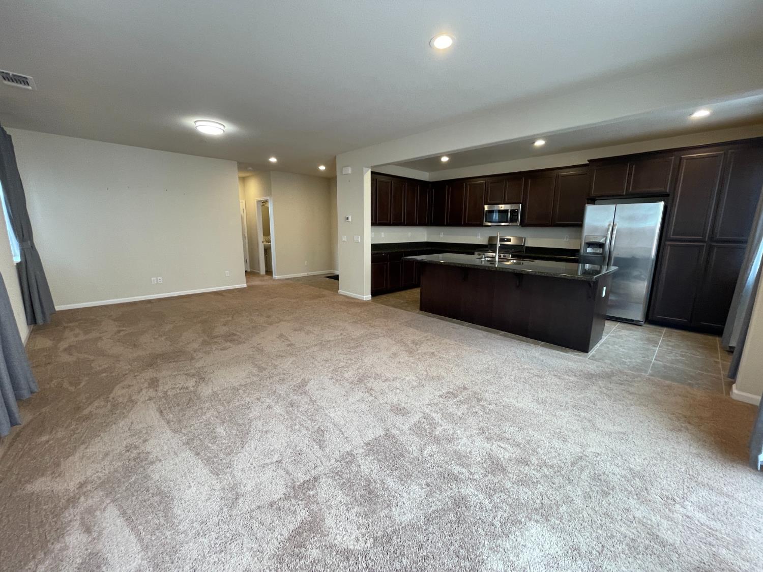 3845 Lookout Dr, Modesto, CA 95355