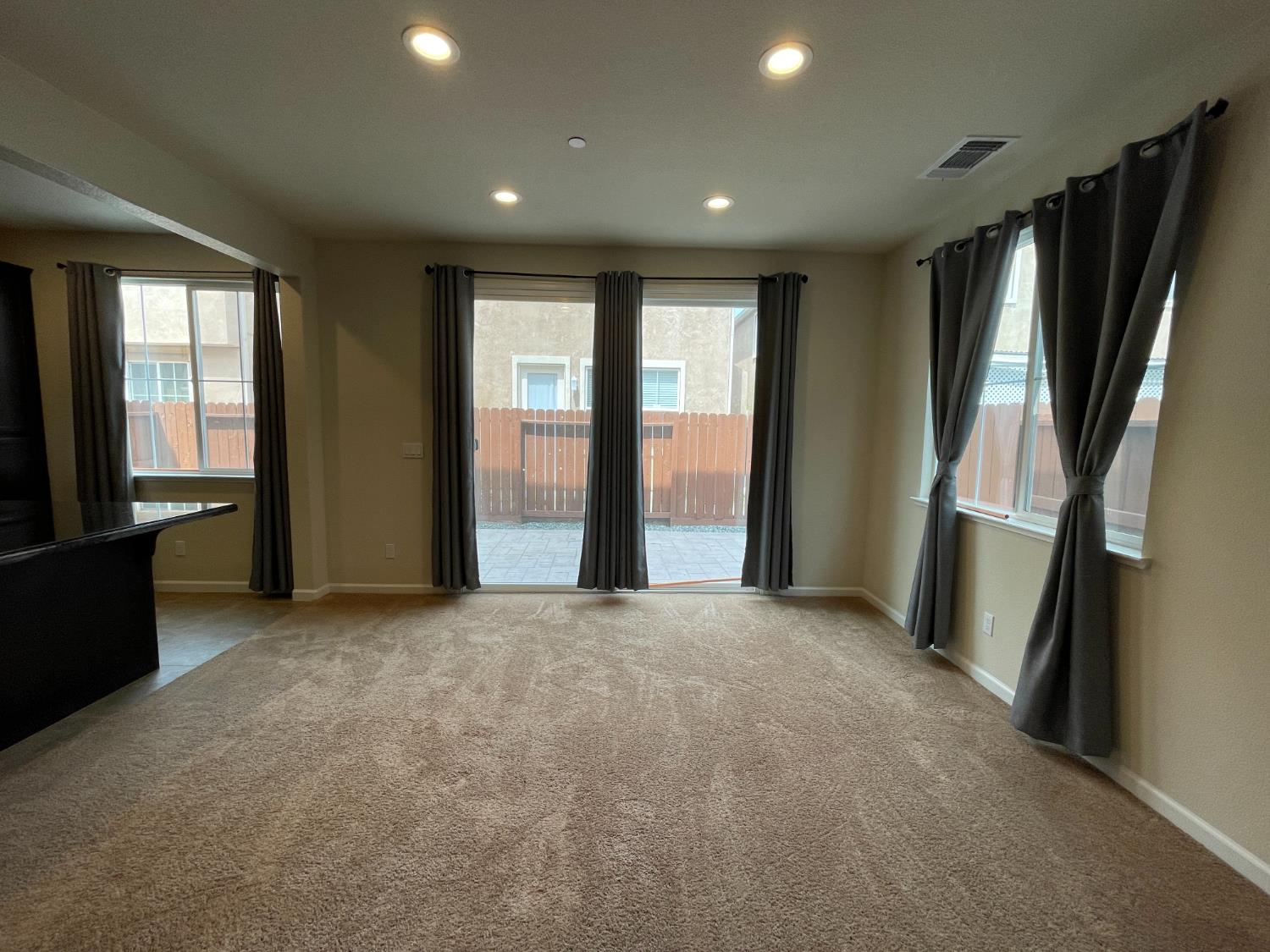 3845 Lookout Dr, Modesto, CA 95355