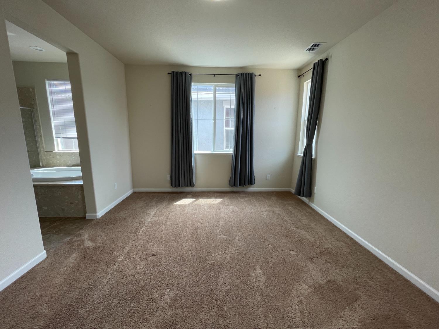 3845 Lookout Dr, Modesto, CA 95355